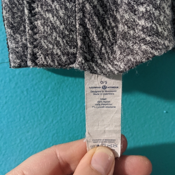 Lululemon Vinyasa scarf - Picture 5 of 10